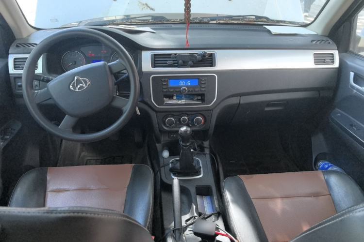 Used CHANGAN KAICHENG Shenqi F30 2018 1.5L Elite Edition Short Wheelbase DAM15L Center Console