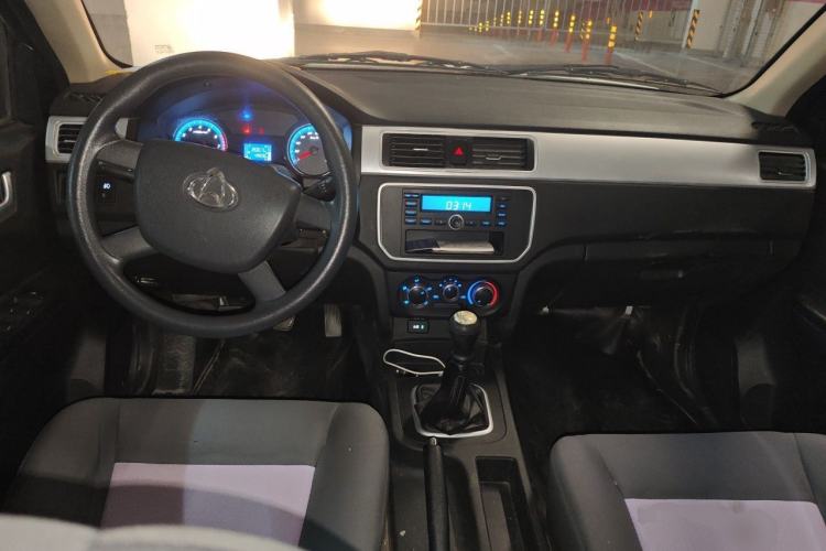 Used CHANGAN KAICHENG Shenqi F30 2018 1.5L Comfort Trim Short Wheelbase DAM15L Center Console