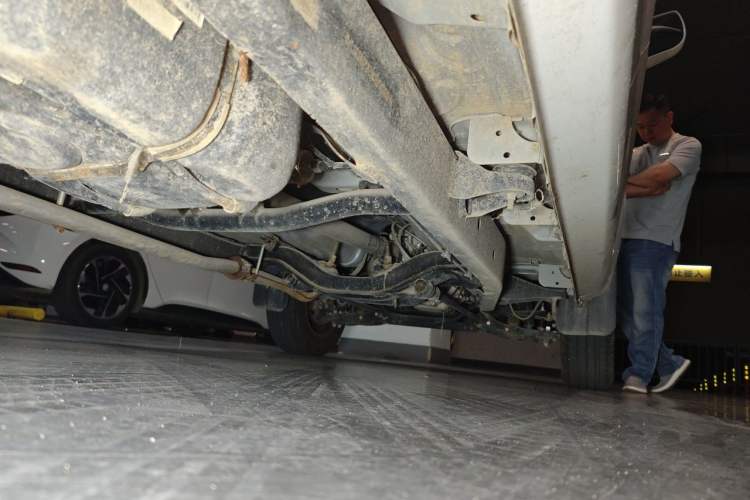 Used CHANGAN KAICHENG Shenqi F30 2018 1.5L Comfort Trim Short Wheelbase DAM15L Chassis Rear Right