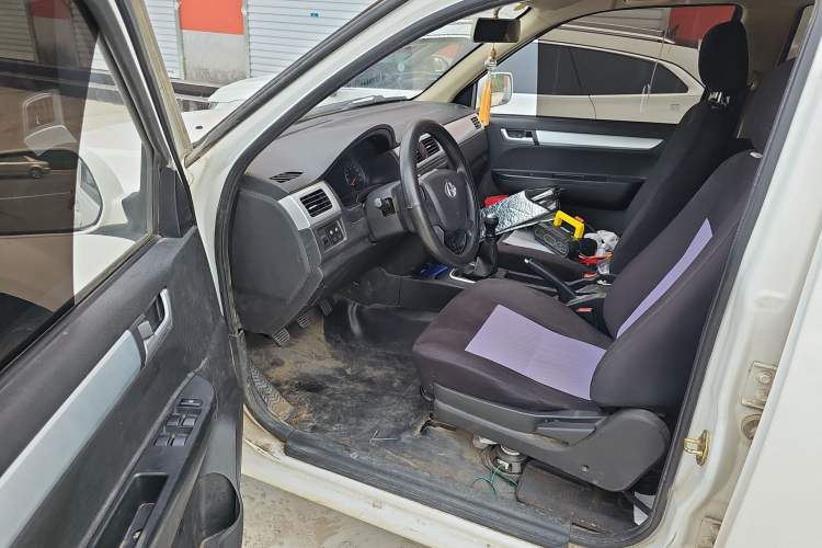 Used CHANGAN KAICHENG Shenqi F30 2018 1.5L Comfort Trim Short Wheelbase DAM15L Driver Seat