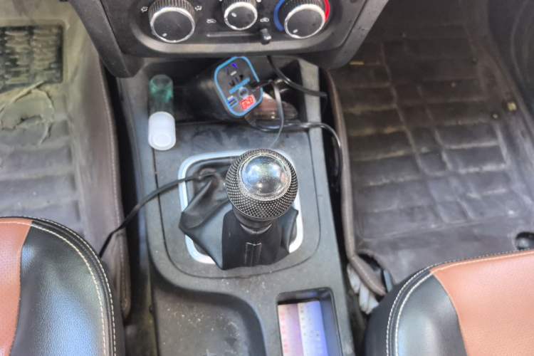 Used CHANGAN KAICHENG Shenqi F30 2018 1.5L Elite Edition Short Wheelbase DAM15L Gear Lever