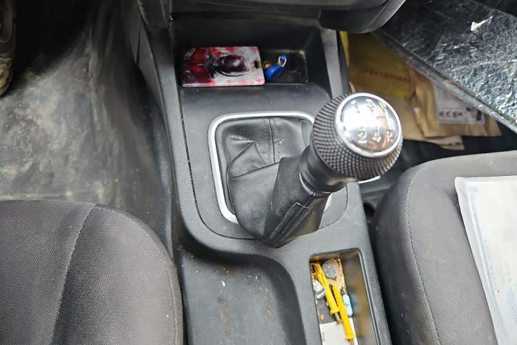 Used CHANGAN KAICHENG Shenqi F30 2018 1.5L Comfort Trim Short Wheelbase DAM15L Gear Lever