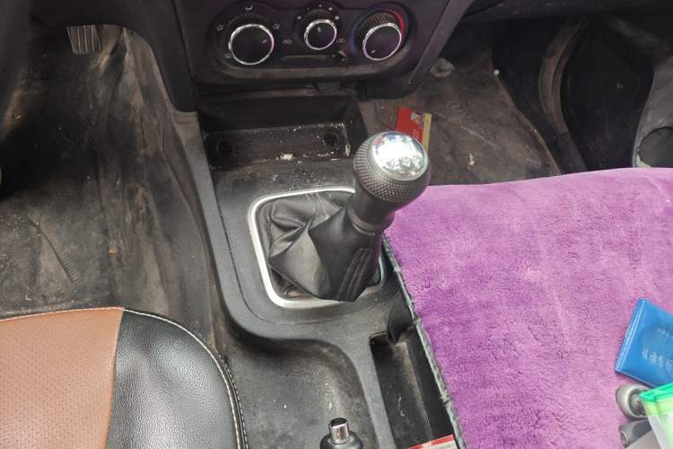 Used CHANGAN KAICHENG Shenqi F30 2018 1.5L Comfort Trim Short Wheelbase DAM15L Gear Lever