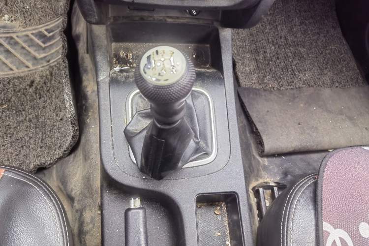 Used CHANGAN KAICHENG Shenqi F30 2018 1.5L Elite Edition Short Wheelbase DAM15L Gear Lever
