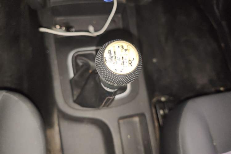 Used CHANGAN KAICHENG Shenqi F30 2018 1.5L Comfort Trim Short Wheelbase DAM15L Gear Lever