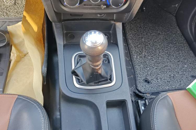 Used CHANGAN KAICHENG Shenqi F30 2018 1.5L Elite Edition Short Wheelbase DAM15L Gear Lever