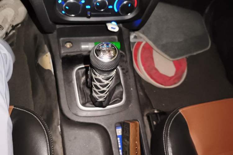 Used CHANGAN KAICHENG Shenqi F30 2018 1.5L Elite Edition Short Wheelbase DAM15L Gear Lever