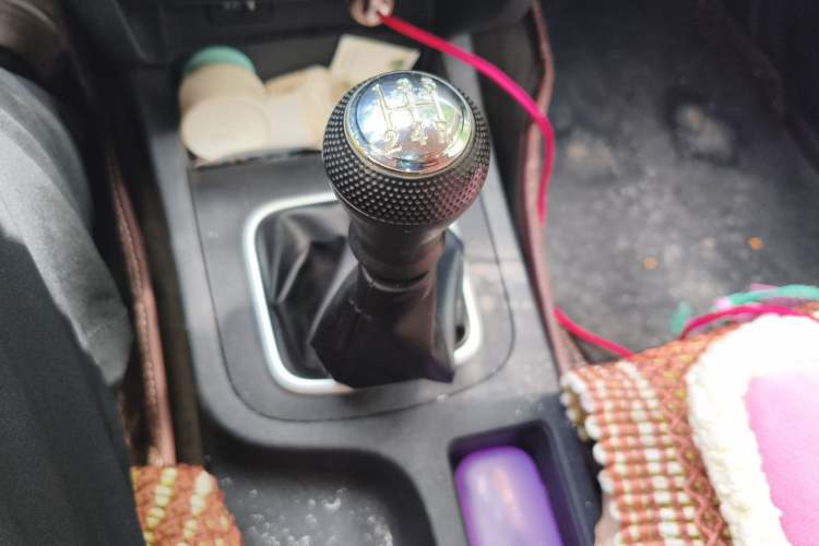Used CHANGAN KAICHENG Shenqi F30 2018 1.5L Comfort Trim Short Wheelbase DAM15L Gear Lever