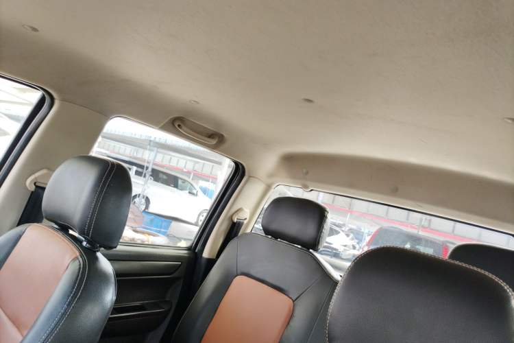 Used CHANGAN KAICHENG Shenqi F30 2018 1.5L Elite Edition Short Wheelbase DAM15L Headliner