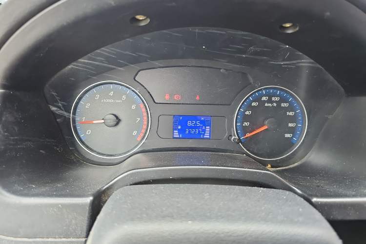 Used CHANGAN KAICHENG Shenqi F30 2018 1.5L Comfort Trim Short Wheelbase DAM15L Instrument Cluster