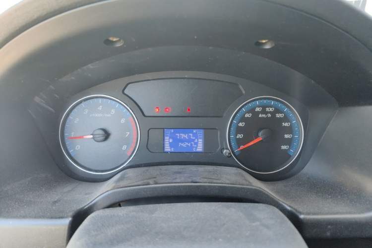 Used CHANGAN KAICHENG Shenqi F30 2018 1.5L Luxury Short-Wheelbase DAM15L Instrument Cluster
