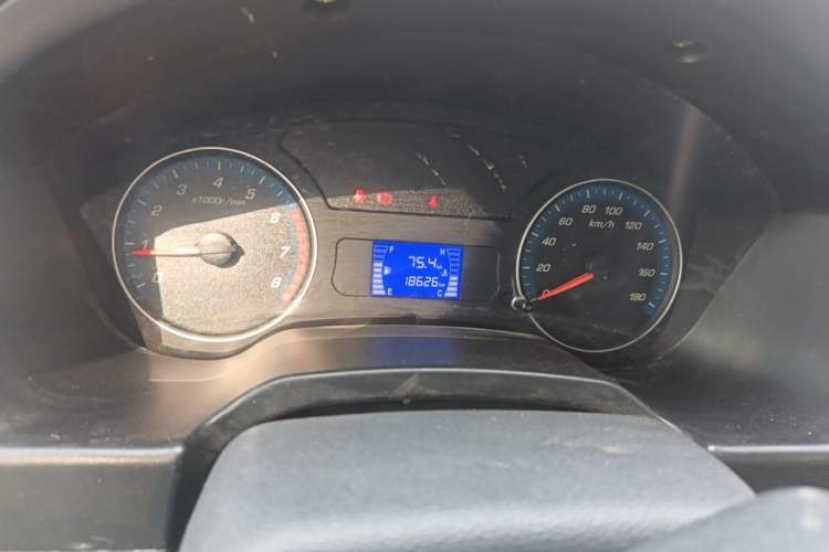 Used CHANGAN KAICHENG Shenqi F30 2018 1.5L Luxury Short-Wheelbase DAM15L Instrument Cluster