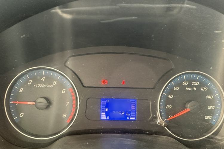 Used CHANGAN KAICHENG Shenqi F30 2018 1.5L Comfort Trim Short Wheelbase DAM15L Instrument Cluster