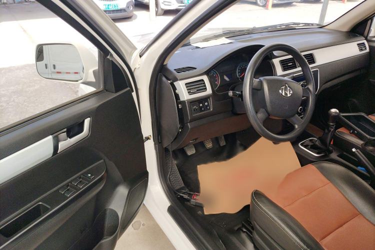 Used CHANGAN KAICHENG Shenqi F30 2018 1.5L Elite Edition Short Wheelbase DAM15L Interior 3