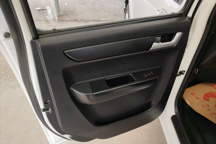 Used CHANGAN KAICHENG Shenqi F30 2018 1.5L Elite Edition Short Wheelbase DAM15L Interior 8