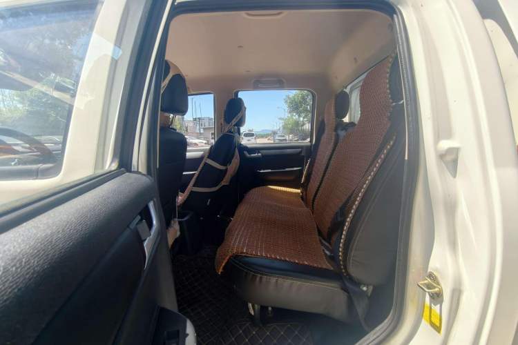 Used CHANGAN KAICHENG Shenqi F30 2018 1.5L Comfort Trim Short Wheelbase DAM15L Interior 9
