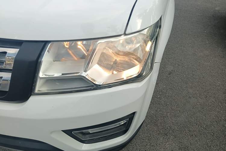Used CHANGAN KAICHENG Shenqi F30 2018 1.5L Comfort Trim Short Wheelbase DAM15L Left Front Headlight