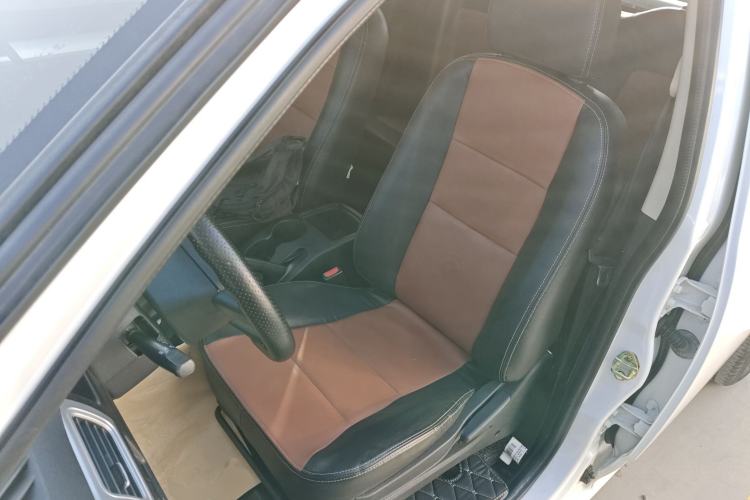 Used CHANGAN KAICHENG Shenqi F30 2018 1.5L Elite Edition Short Wheelbase DAM15L Left Front Seat
