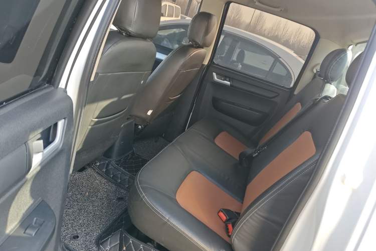 Used CHANGAN KAICHENG Shenqi F30 2018 1.5L Elite Edition Short Wheelbase DAM15L Left Rear Seat