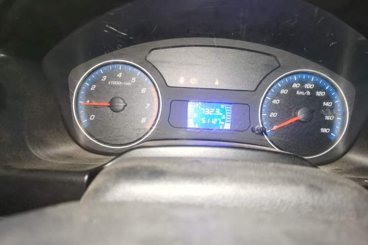 Used CHANGAN KAICHENG Shenqi F30 2018 1.5L Comfort Trim Short Wheelbase DAM15L Odometer Close Up