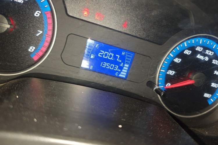 Used CHANGAN KAICHENG Shenqi F30 2018 1.5L Comfort Trim Short Wheelbase DAM15L Odometer Close Up