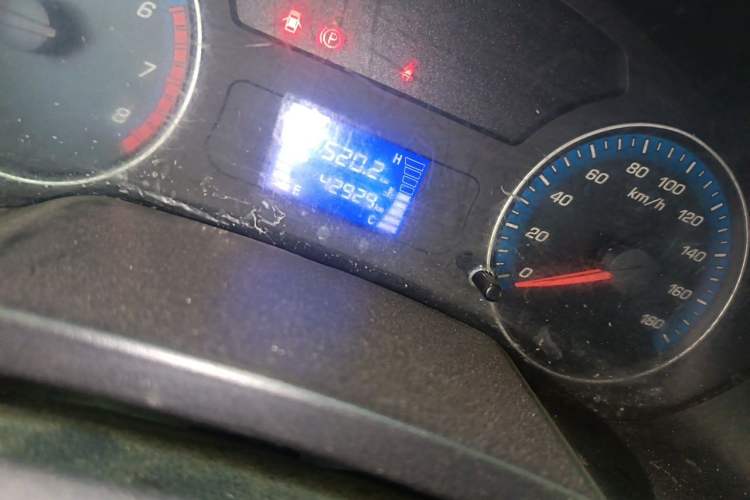 Used CHANGAN KAICHENG Shenqi F30 2018 1.5L Comfort Trim Short Wheelbase DAM15L Odometer Close Up
