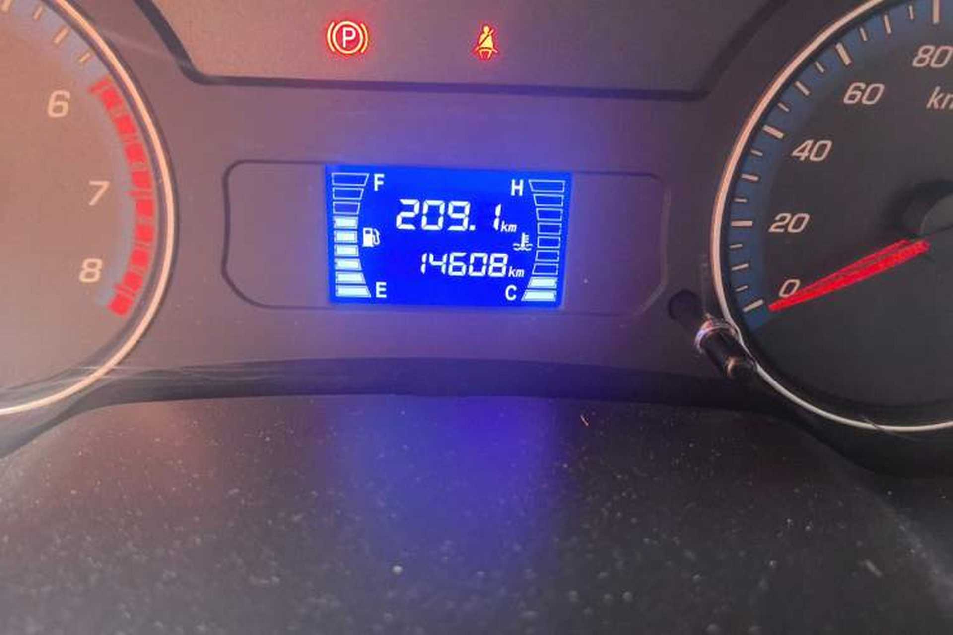 Used CHANGAN KAICHENG Shenqi F30 2018 1.5L Elite Edition Short Wheelbase DAM15L Odometer Close Up