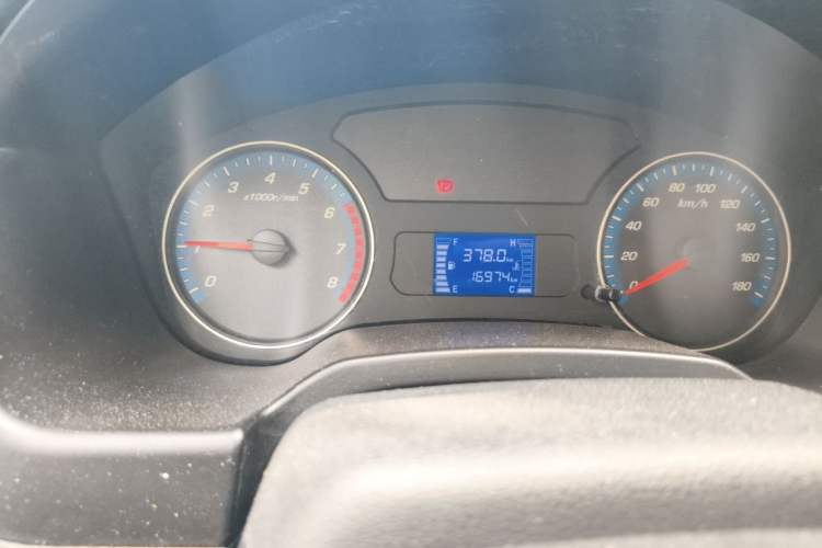 Used CHANGAN KAICHENG Shenqi F30 2018 1.5L Comfort Trim Short Wheelbase DAM15L Odometer Close Up
