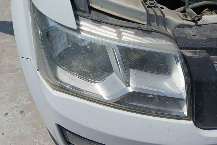 Used CHANGAN KAICHENG Shenqi F30 2018 1.5L Elite Edition Short Wheelbase DAM15L Right Front Headlight