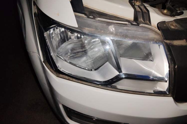 Used CHANGAN KAICHENG Shenqi F30 2018 1.5L Comfort Trim Short Wheelbase DAM15L Right Front Headlight