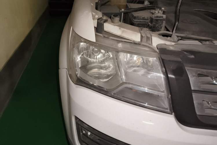 Used CHANGAN KAICHENG Shenqi F30 2018 1.5L Elite Edition Short Wheelbase DAM15L Right Front Headlight