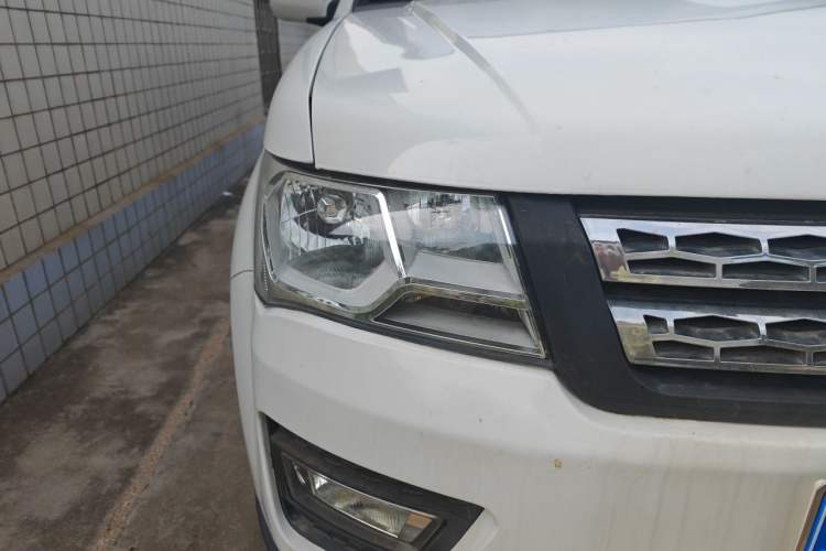 Used CHANGAN KAICHENG Shenqi F30 2018 1.5L Elite Edition Short Wheelbase DAM15L Right Front Headlight