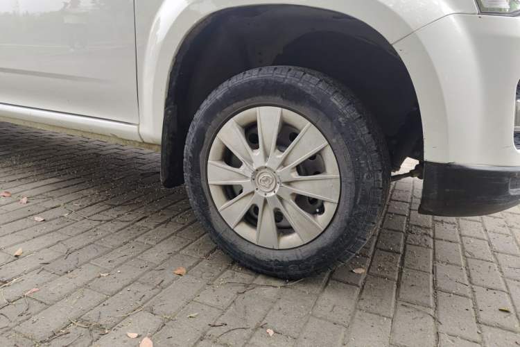 Used CHANGAN KAICHENG Shenqi F30 2018 1.5L Elite Edition 495 GVW Long Wheelbase DAM15L Right Front Wheel Hub