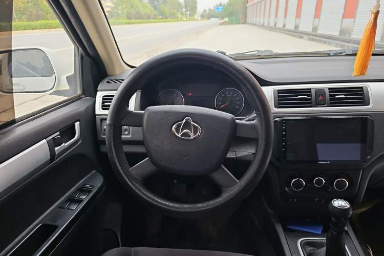 Used CHANGAN KAICHENG Shenqi F30 2018 1.5L Comfort Trim Short Wheelbase DAM15L Steering Wheel