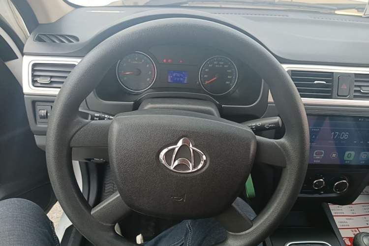 Used CHANGAN KAICHENG Shenqi F30 2018 1.5L Comfort Trim Short Wheelbase DAM15L Steering Wheel
