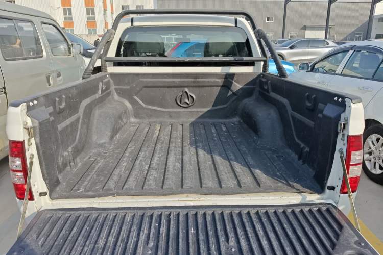 Used CHANGAN KAICHENG Shenqi F30 2018 1.5L Elite Edition Short Wheelbase DAM15L Trunk