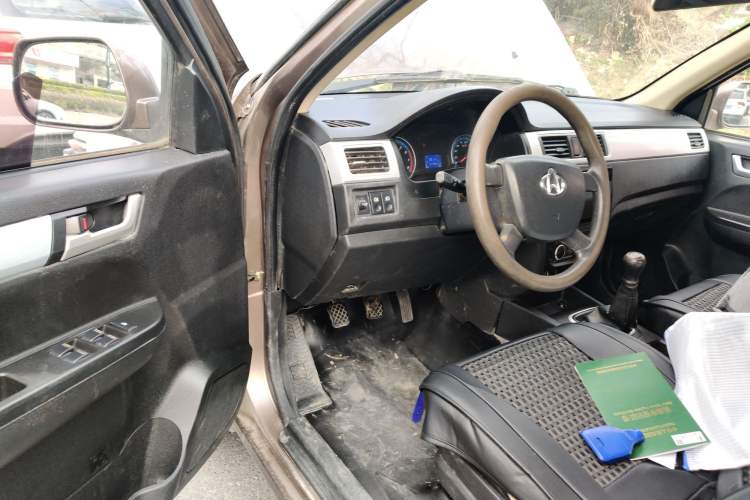 Used CHANGAN KAICHENG Shenqi F30 2019 1.5L Standard Version China VI Dual-Cab Long Wheelbase DAM15KL Driver Seat