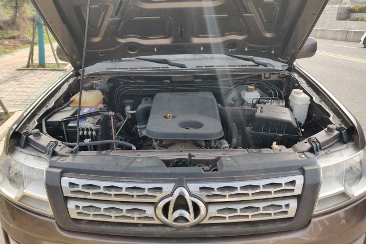 Used CHANGAN KAICHENG Shenqi F30 2019 1.5L Standard Version China VI Dual-Cab Long Wheelbase DAM15KL Engine Bay