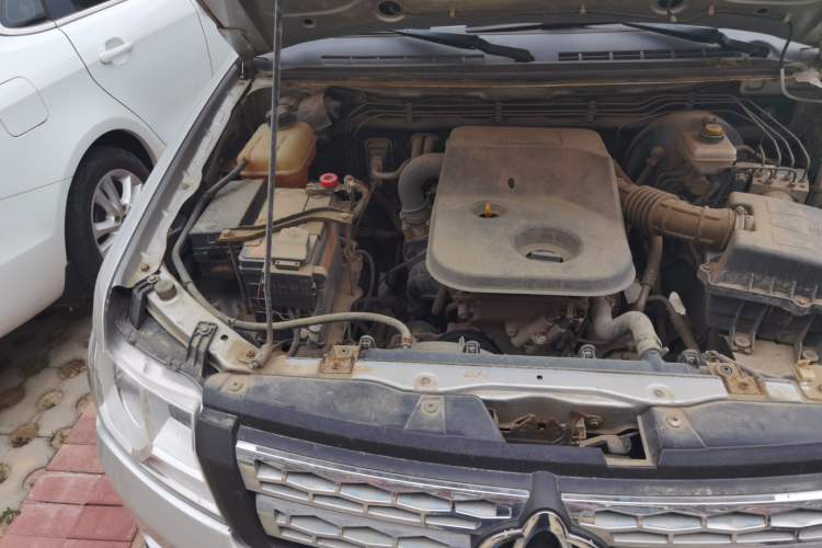 Used CHANGAN KAICHENG Shenqi F30 2019 1.5L Standard Version China VI Dual-Cab Long Wheelbase DAM15KL Engine Bay Right