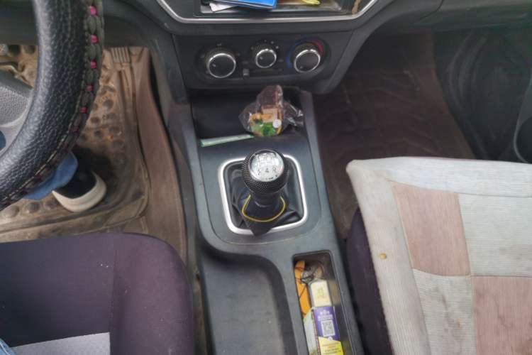 Used CHANGAN KAICHENG Shenqi F30 2019 1.5L Standard Version China VI Dual-Cab Long Wheelbase DAM15KL Gear Lever