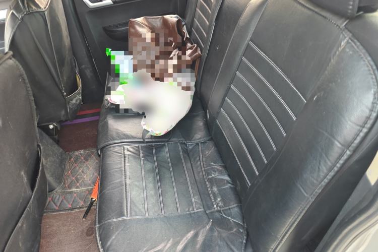 Used CHANGAN KAICHENG Shenqi F30 2019 1.5L Comfort Edition China VI Dual-Cab Short-Wheelbase DAM15KL Interior 4