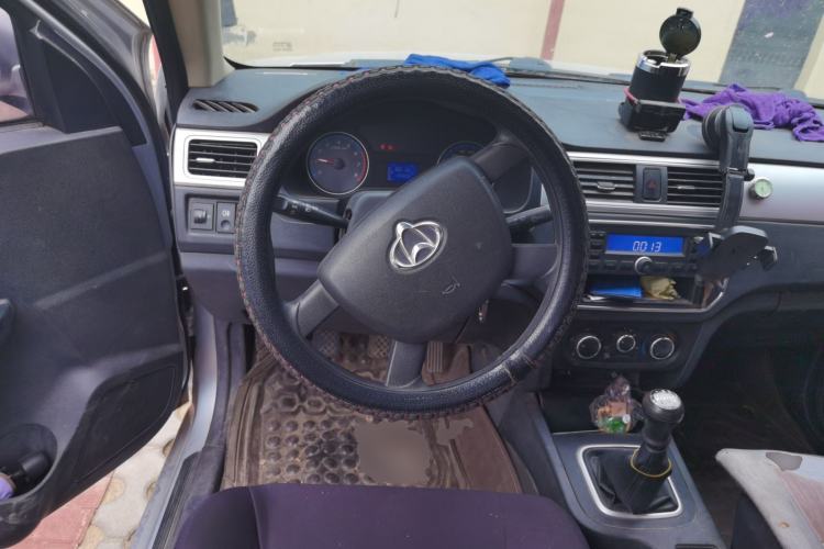 Used CHANGAN KAICHENG Shenqi F30 2019 1.5L Standard Version China VI Dual-Cab Long Wheelbase DAM15KL Steering Wheel