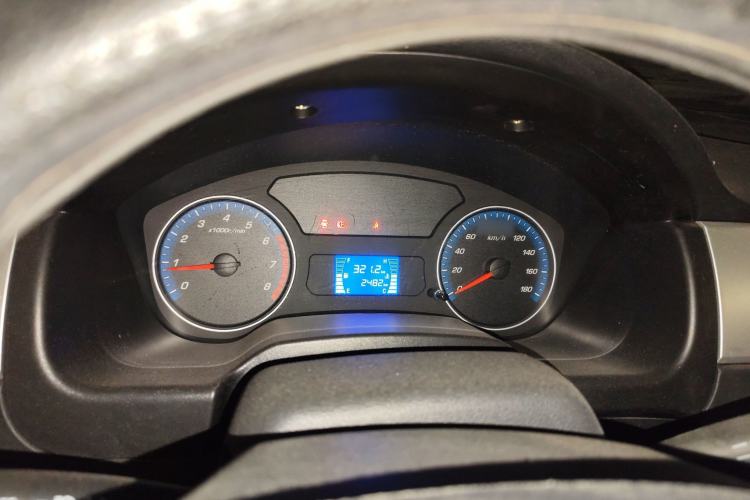 Used CHANGAN KAICHENG Shenqi F30 2019 1.5L Comfort Edition China VI Dual-Cab Short-Wheelbase DAM15KL Instrument Cluster