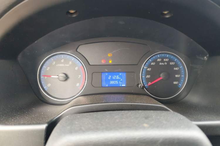 Used CHANGAN KAICHENG Shenqi F30 2019 1.5L Comfort Edition China VI Dual-Cab Short-Wheelbase DAM15KL Instrument Cluster