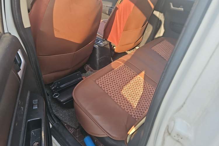 Used CHANGAN KAICHENG Shenqi F30 2019 1.5L Comfort Edition China VI Dual-Cab Short-Wheelbase DAM15KL Interior 1