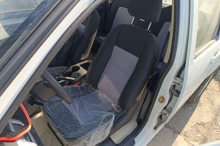 Used CHANGAN KAICHENG Shenqi F30 2019 1.5L Comfort Edition China VI Dual-Cab Short-Wheelbase DAM15KL Left Front Seat