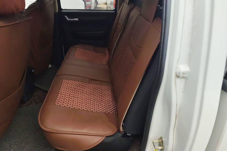 Used CHANGAN KAICHENG Shenqi F30 2019 1.5L Comfort Edition China VI Dual-Cab Short-Wheelbase DAM15KL Left Rear Seat