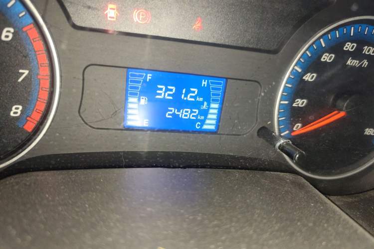 Used CHANGAN KAICHENG Shenqi F30 2019 1.5L Comfort Edition China VI Dual-Cab Short-Wheelbase DAM15KL Odometer Close Up