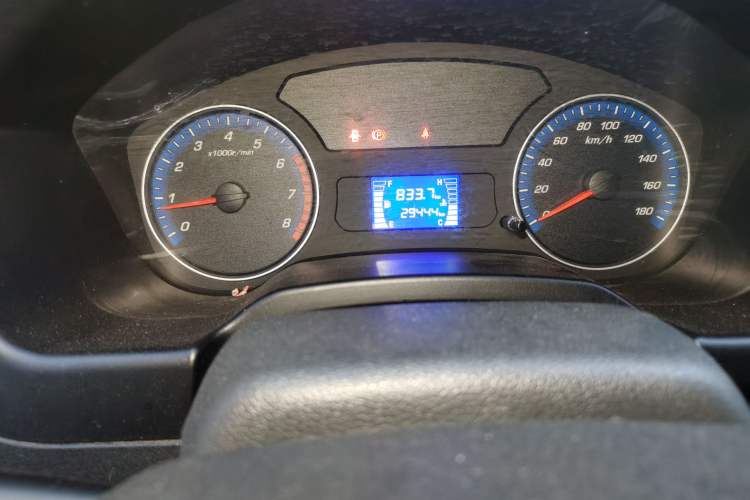 Used CHANGAN KAICHENG Shenqi F30 2019 1.5L Comfort Edition China VI Dual-Cab Long Wheelbase DAM15KL Odometer Close Up