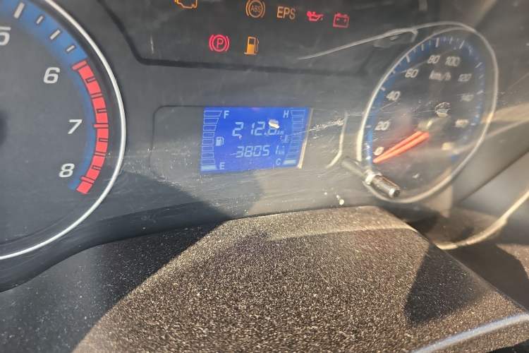 Used CHANGAN KAICHENG Shenqi F30 2019 1.5L Comfort Edition China VI Dual-Cab Short-Wheelbase DAM15KL Odometer Close Up